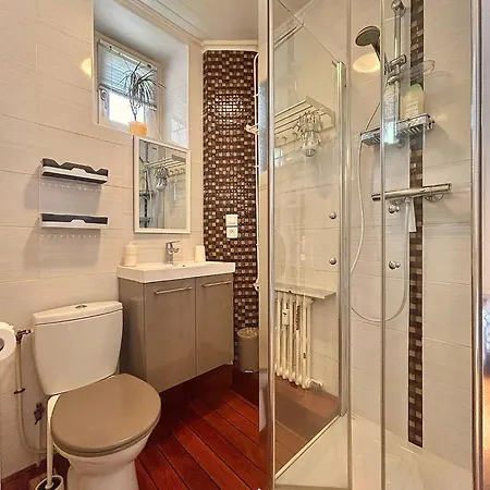 Carla's Residences Hyper Centre 엑스레뱅